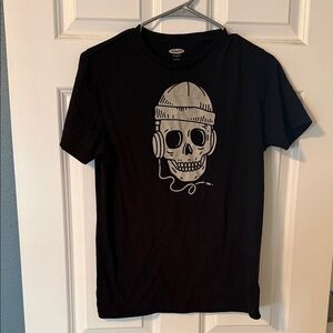 Old Navy Black Tee with Skull Design